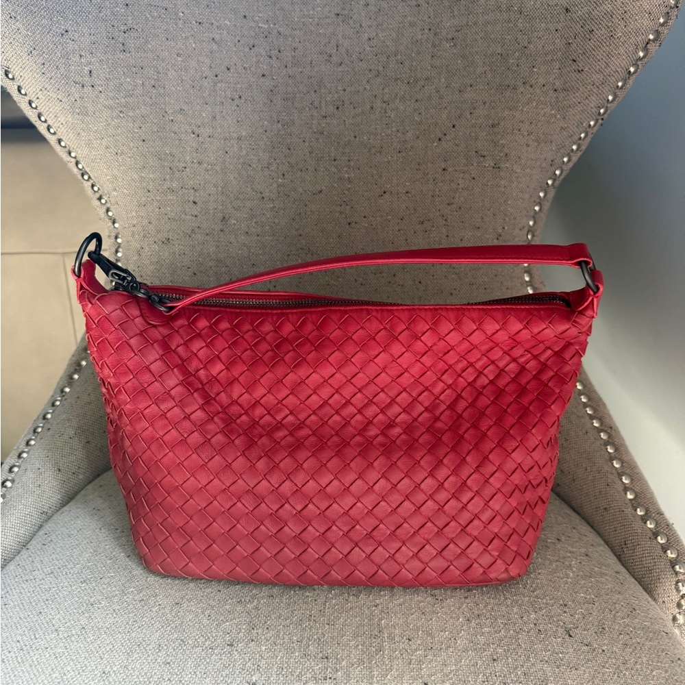 Bottega Veneta Saddle Zip Shoulder Bag Intrecciato Nappa Medium